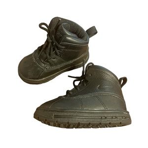 Nike ACG Boots "Woodside"Babies Toddler Size 6C (415080-001) Pre-owned No box